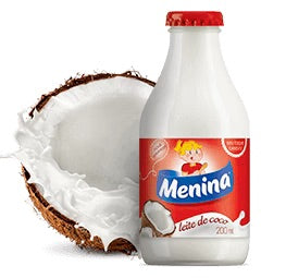 Menina leite de coco