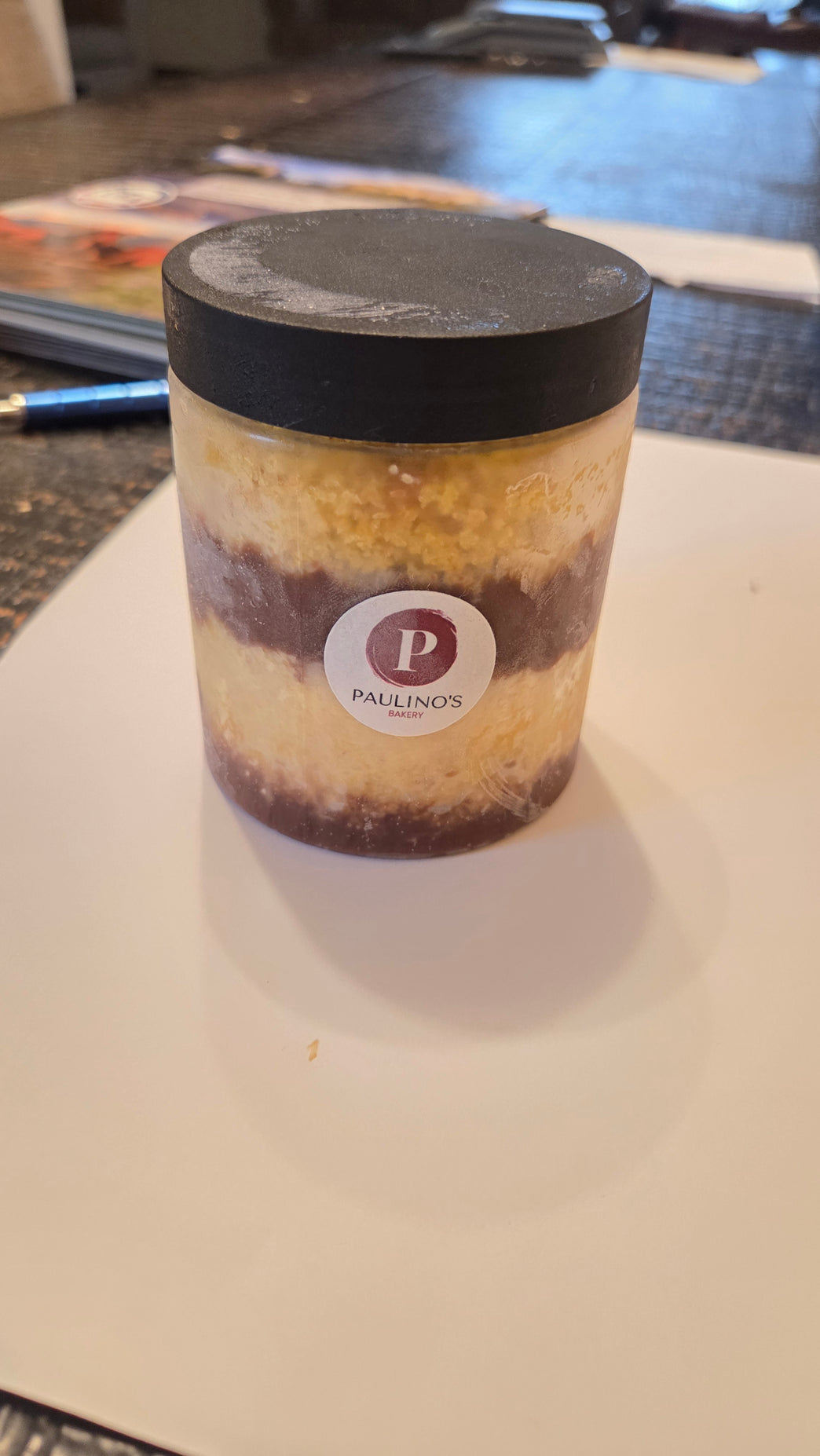 Bolo gelado Cenoura com Brigadeiro.