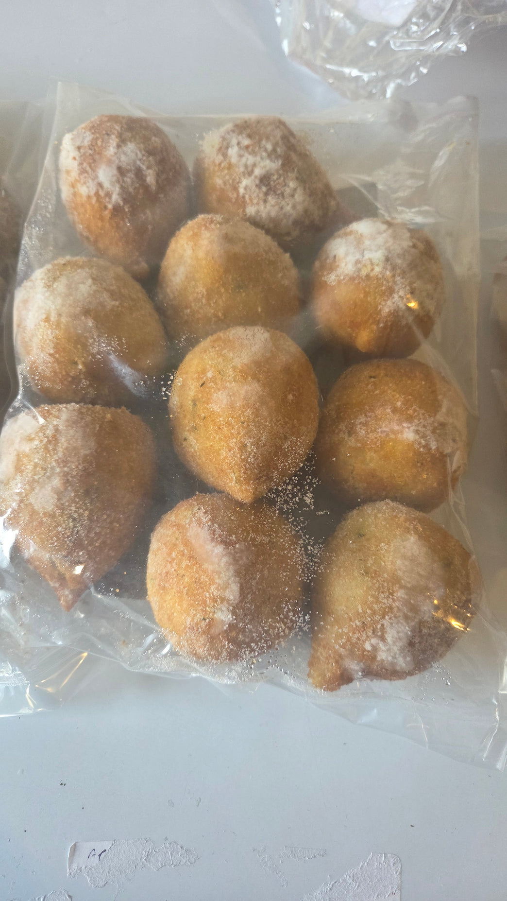 Coxinha Catupiry pronta c 10 unidade .( 2,79 cada )